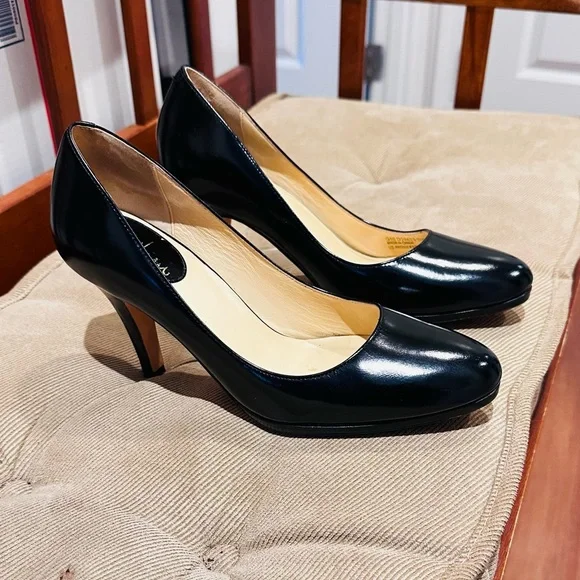 Calvin Klein Glossy Black Heels - Picture 2 of 9